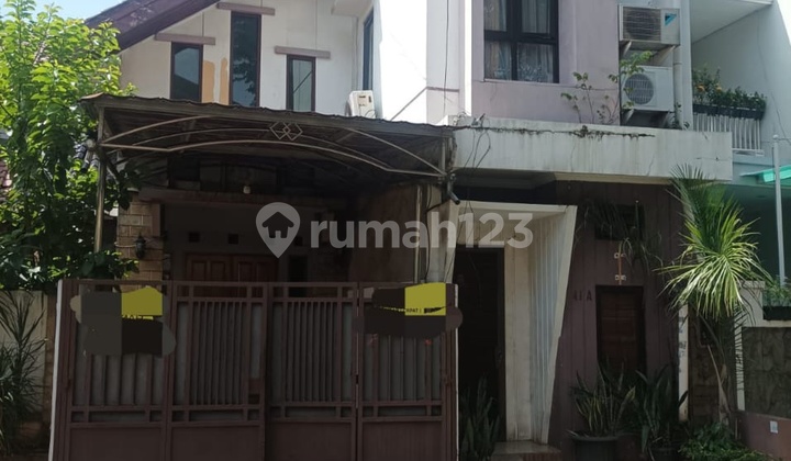 Rumah Besar Cempaka Putih Jakarta Pusat