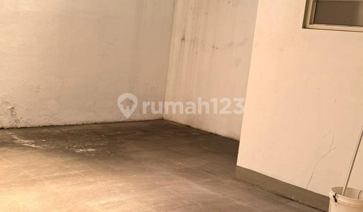 House in Residence One BSD, Land Area 108, 5 Bedrooms for Sale at a Low Price 2