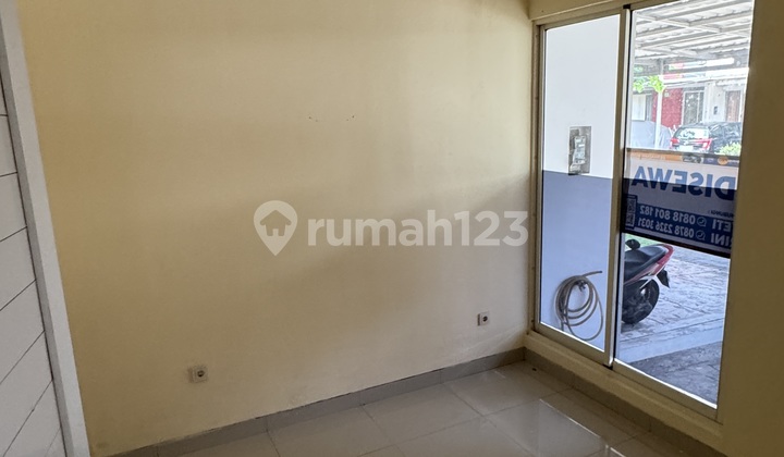 Disewakan Rumah Di Residence One Sangat Murah Kamar Tidur 3+1 2