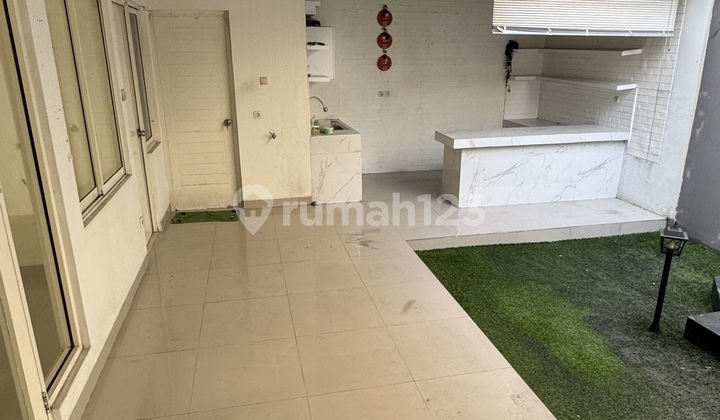 Disewakan Rumah Luas Di Residence One 4 Kamar Tidur Dekat Binus 1
