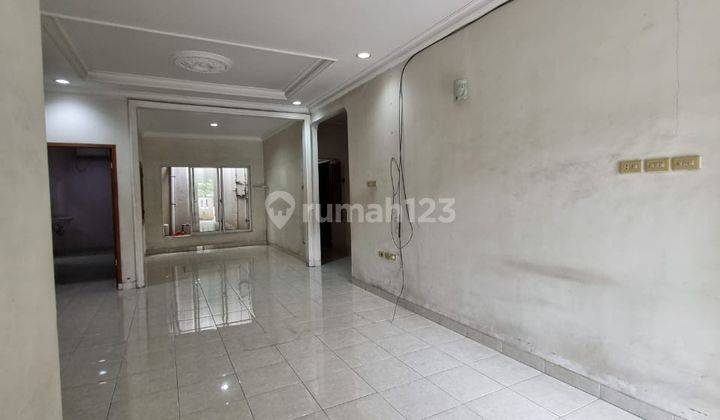  Rumah Bagus Unfurnished SHM - Sertifikat Hak Milik di Villa Melati Mas , Serpong Villa Melati Mas 2