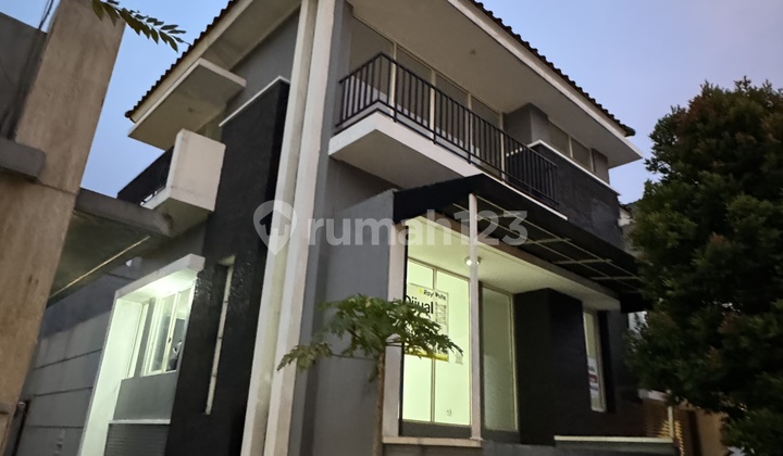 Hoek Residence One Bsd House Very Spacious Near Binus 5 Bedrooms Hoek Residence One Bsd House Very Spacious Near Binus 5 Bedrooms