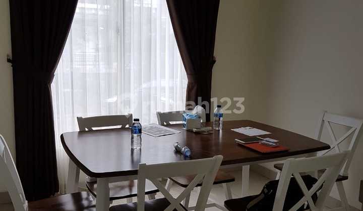 Disewakan Rumah Siap Huni Luas 200m 4 Kamar Full Furnished Dekat Sekolah Binus Rumah Sewa Besar  2
