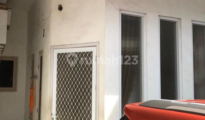 Lebak Rejo House, Near Dr Soetomo Hospital and Kapasan 2