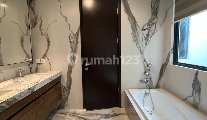 Beautiful House in BSD Lancewood, Fully Furnished, Ready to Live In, Prime Location