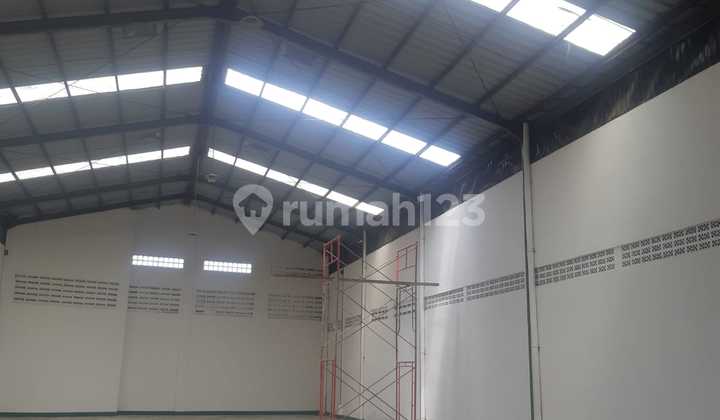 READY-TO-USE WAREHOUSE IN DPR CIPONDOH TANGERANG ESTATE, GOOD LOCATION