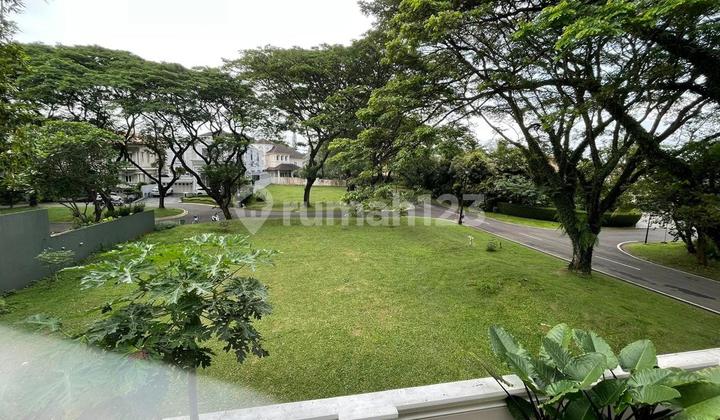 Corner Plot in Karawaci Golf Estate Ready to Use Good Location