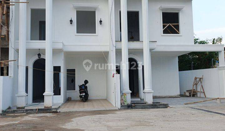 Rumah Mewah 2 Lantai Strategis Di Pondok Bambu Jakarta Timur 1