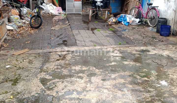 Land for Sale in Ujung Menteng