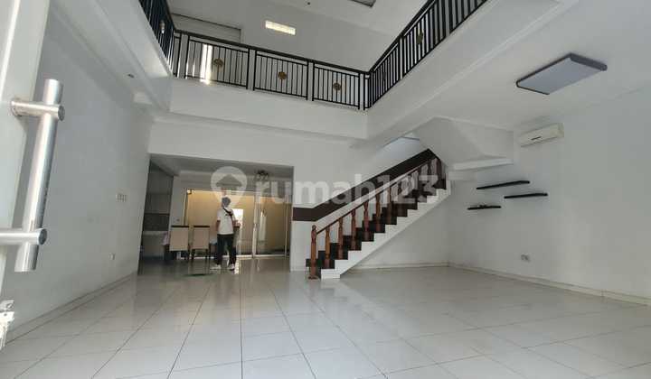 Disewakan Rumah Cantik di Rawamangun
