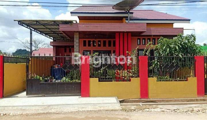 Rumah Cantik, Besar Minimalis Berada Dekat  Pintu Gerbang IKN 1