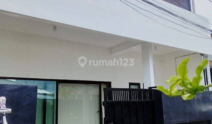 Dijual Rumah 2 Lantai - Baru Direnovasi Berlokasi Di Monang Maning - Denpasar Bali  1