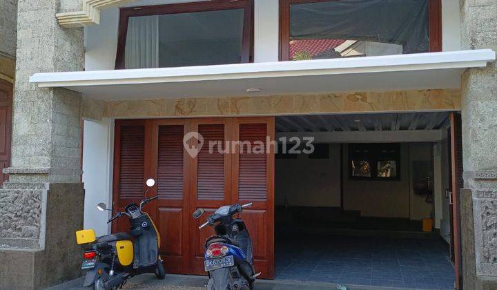 Dijual Rumah Mewah 2 Lantai Di Renon 1