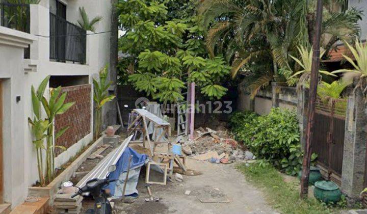 Dijual Villa Eksklusif Di Jalan Pantai Berawa 2