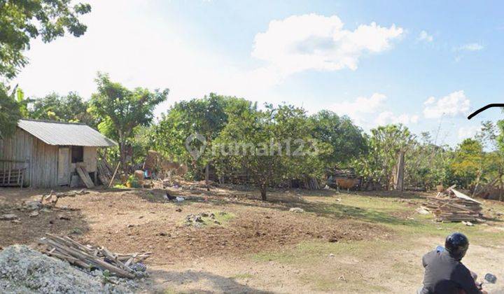 Strategic Land for Sale on Pura Mesuka Street, Ungasan 2