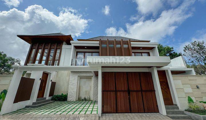 Dijual Villa Berlokasi Nusa Dua - Bali  1