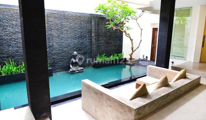 Dijual Villa Lokasi Legian 2