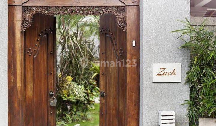 Dijual Dua Villa Lokasi Seminyak 2