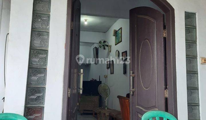 Rumah Luas 3 Lantai Lokasi Strategis Dekat Ke Mall Summarecon 11