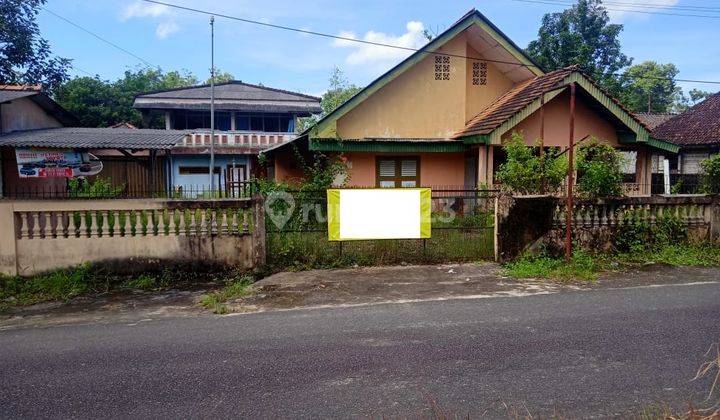 Rumah Halaman Luas 11 Kamar Tidur Di Belinyu, Bangka Belitung 3