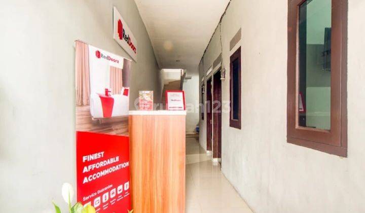 DIJUAL RUMAH PENGINAPAN/MINI HOTEL Lokasi strategis di pusat Cijantung, pasar Rebo.  1