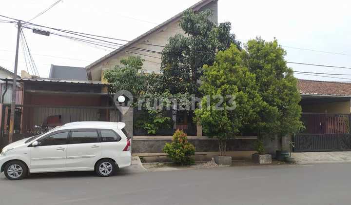 Rumah Strategis Di Tengah Kota Cocok Buat Kantor