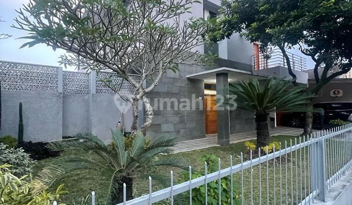 Rumah Mewah Semi Furnish Siap Huni Dekat Sports Jabbar Arcamnik