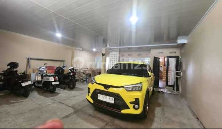 Quick Sale Luxury 4-Story Ready-to-Live House in Bojongkoneng Complex 2