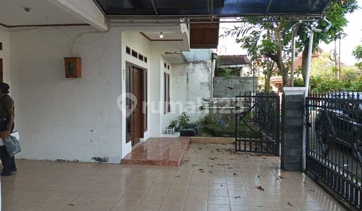 Quick Sale of a Nice House in Pratista Antapani Complex 2
