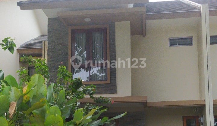 Minimalist House For Rent at Villa Panbil! Minimalist House For Rent at Villa Panbil!