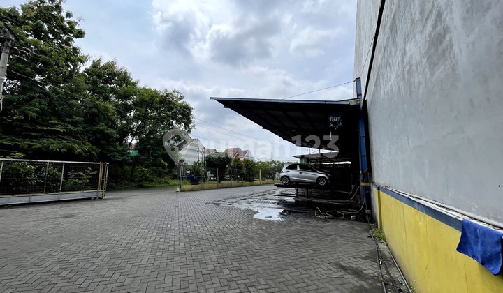 Dijual ruko dengan lahan luas , di jalan utama daerah Solo Baru
