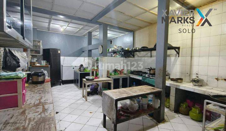 dijual rumah dan tempat usaha siap pakai 1