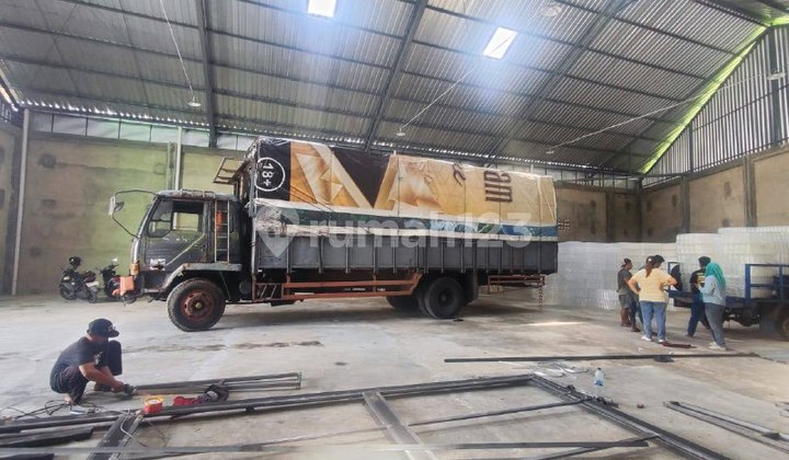 Dijual gudang baru di Plesungan