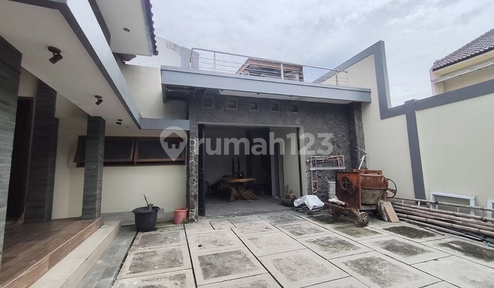 ready-to-occupy house in Solo Baru area ready-to-occupy house in Solo Baru area