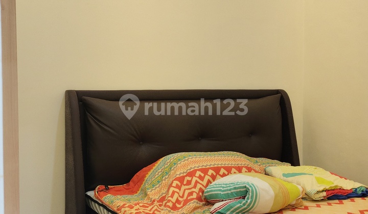 House For Sale in Sector 7A, Good Price, In Gading Serpong Area, Ready to Occupy. 2