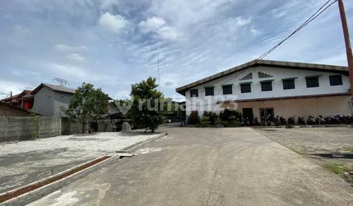 Ready-to-Use Warehouse. Location Adjacent to a Large Factory. Main Road Access Available. Ready-to-Use Warehouse. Location Adjacent to a Large Factory. Main Road Access Available.