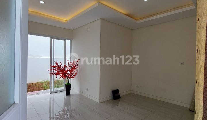 RUMAH 2 LANTAI KONDISI SUPER ISTIMEWA DI VICTORIA HIGHLAND 2
