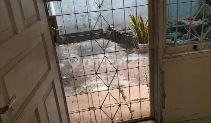 Dijual Rumah di Kawasan.tertata Rapi Villa Melati Mas Serpong