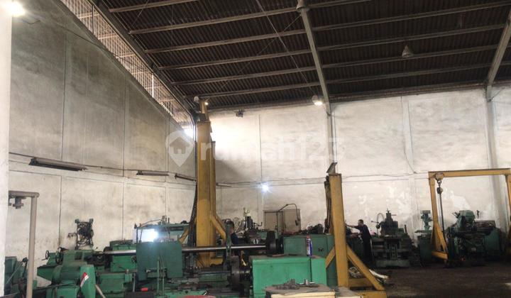 Dijual Lahan Bonus Gudang Bekas Bengkel Jalan Depan Lebar