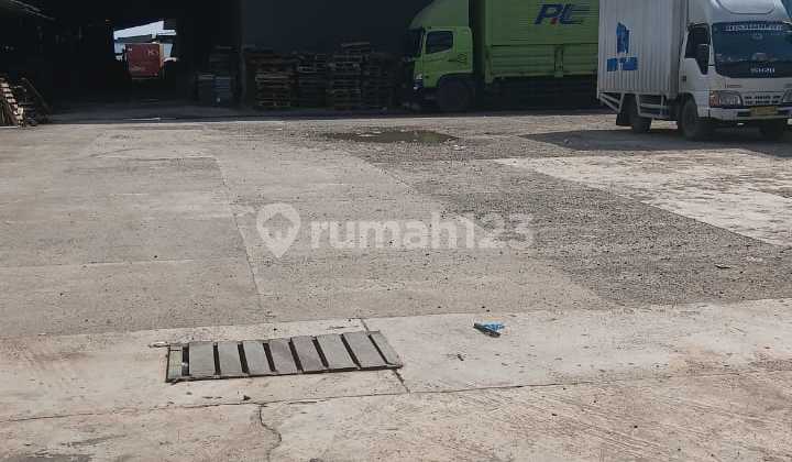 Disewakan Gudang Dekat Bandara. Bersih Siap Pakai Kontainer 40Ft Disewakan Gudang Dekat Bandara. Bersih Siap Pakai Kontainer 40Ft