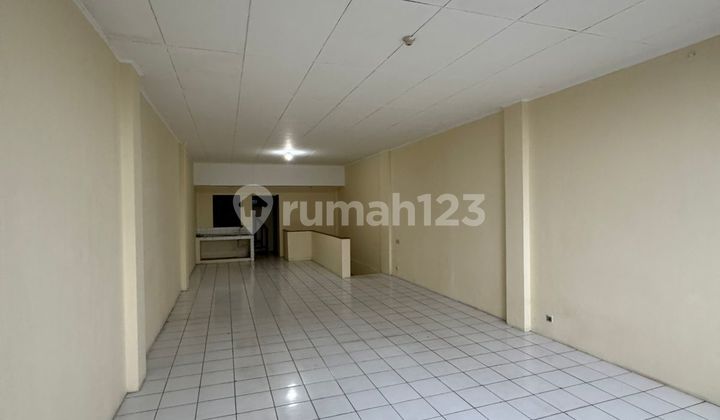 For Rent or For Sale Only Shop House Facing Main Road, Adjacent Access, Complete Data. 2