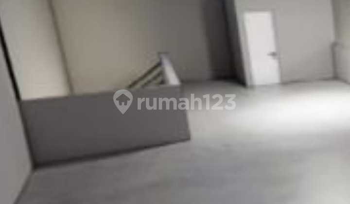 Disewakan Gudang Boleh Gandeng Jalan Depan.lebar Kontainer 40Ft