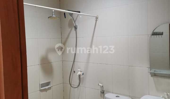 *For Rent Very Cheap Fully Furnished Very Comfortable House @Melati Mas Residence* Land Area: 120m² (8x15m) Building Area: 100m² Bedrooms: 4 (Including AC + Spring Bed + Wardrobe) AC in Living Room Sofa + TV Table Dining Table + 6 Dining Chairs Washing Machine Kitchen Set + Stove *For Rent Very Cheap Fully Furnished Very Comfortable House @Melati Mas Residence* Land Area: 120m² (8x15m) Building Area: 100m² Bedrooms: 4 (Including AC + Spring Bed + Wardrobe) AC in Living Room Sofa + TV Table Dining Table + 6 Dining Chairs Washing Machine Kitchen Set + Stove