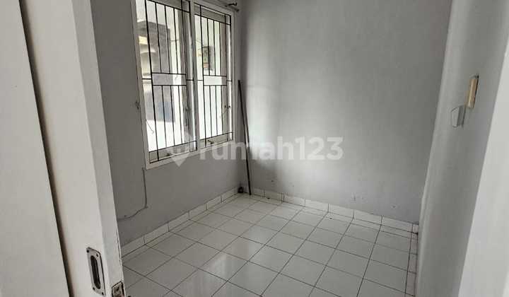 Dijual atau Disewa Rumah Hoek Melati Mas