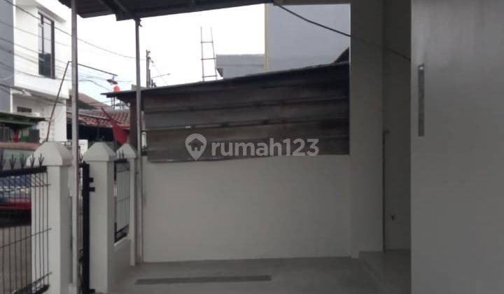 Rumah Bagus Unfurnished di Cluster Catalina, Tangerang 2