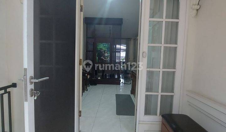 Rumah 2 Lantai Bagus Semi Furnished SHM di Taman Giri Loka Bsd, Tangerang Iv 1