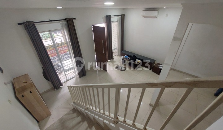 At Nice House 3 Bedroom Semi-Furnished Boarding House, Gardens Sawangan