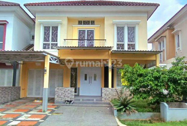 Di Kontrakan Rumah Mewah Cluster Espanola 1