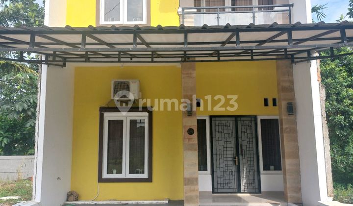 At the Nice House 3-Bedroom Rental, Palm Vilamas Estate Cinangka