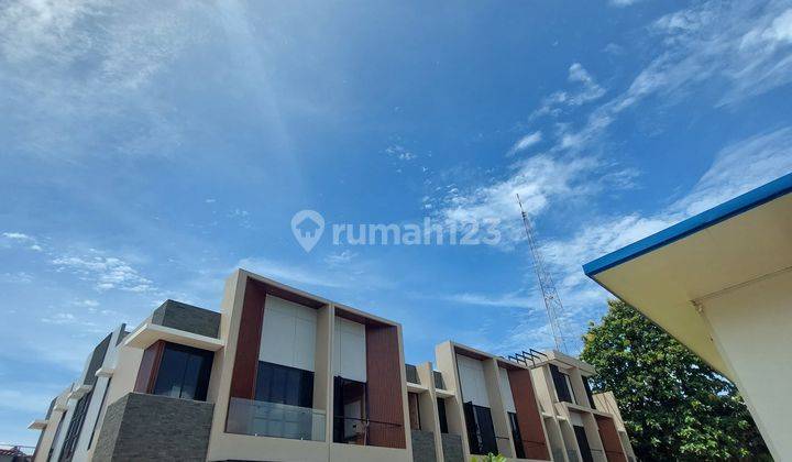 Rumah 3 Lantai di Kembangan, Jakarta Barat 2